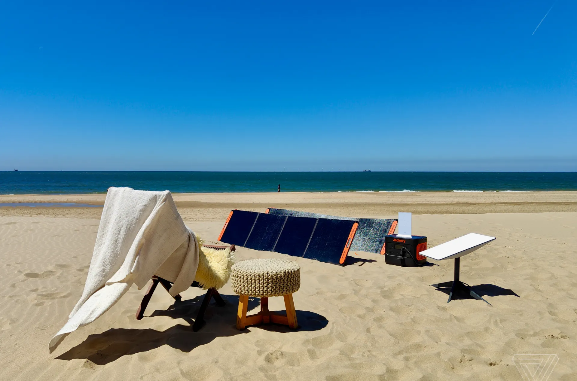 Jackery Solar Generator 2000 Pro Now Available With Upgraded Solar Panels